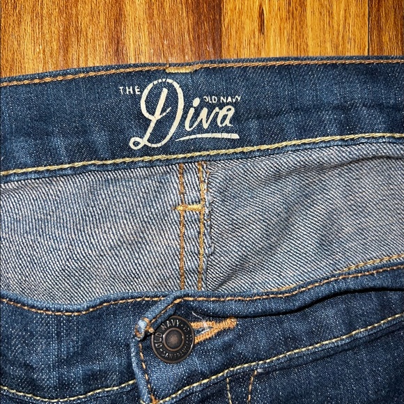 Old Navy the diva jeans - Picture 2 of 9
